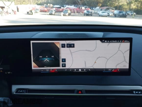 ✅ 2024 BMW iX xDrive50 • VIN: WB523CF07RCN63482 • Lot: 43406139. Wystawiony na IAAI z przebiegiem 26 929 mil. Bezpłatny archiwum sprzedaży aukcyjnych z USA i szczegółowy raport historii pojazdu na DreamBid. Zdjęcie 17.