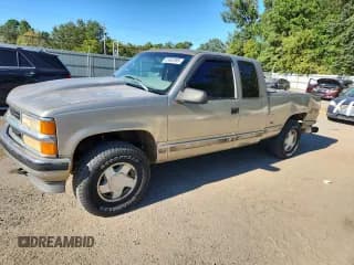 ✅ 1998 Chevrolet Silverado 1500 • VIN: 1GCEK19R0WR148922 • Lot: 85682365. Wystawiony na Copart z przebiegiem 350 728 mil. Bezpłatny archiwum sprzedaży aukcyjnych z USA i szczegółowy raport historii pojazdu na DreamBid. Zdjęcie 1.