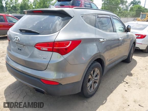 ✅ 2015 Hyundai Santa Fe • VIN: 5XYZUDLB5FG273437 • Лот: 42580624. Опубликован ранее на IAAI с пробегом 92 061 миль. Бесплатный доступ к архиву аукционных продаж из США и подробный отчёт об истории автомобиля на DreamBid. Изображение 4.