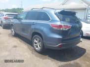 ✅ 2015 Toyota Highlander LE Plus • VIN: 5TDZKRFH0FS117490 • Lot: 42689136. Wystawiony na IAAI z przebiegiem 151 407 mil. Bezpłatny archiwum sprzedaży aukcyjnych z USA i szczegółowy raport historii pojazdu na DreamBid. Zdjęcie 3.