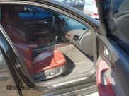 ✅ 2017 Audi S6 • VIN: WAUHFBFC8HN049022 • Лот: 42733861. Опубликован ранее на IAAI с пробегом 107 595 миль. Бесплатный доступ к архиву аукционных продаж из США и подробный отчёт об истории автомобиля на DreamBid. Изображение 5.