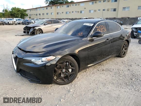 ✅ 2019 Alfa Romeo Giulia Sport • VIN: ZARFAMAN0K7621862 • Lot: 69717902. Wystawiony na Copart z przebiegiem 30 731 mil. Bezpłatny archiwum sprzedaży aukcyjnych z USA i szczegółowy raport historii pojazdu na DreamBid. Zdjęcie 1.