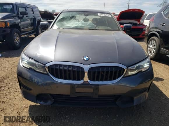 2019 BMW 3 Series 330i xDrive z VIN 3MW5R7J57K8B03257, wystawiony jako Copart lot #66535744 z przebiegiem 69 528 mil mil oraz Szkoda całkowita • Salvage title. Historia ofert i sprzedaży dostępna na DreamBid. Obrazek 5.