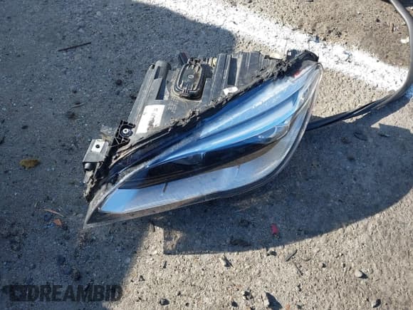 ✅ 2014 BMW 7 Series ALPINA B7 • VIN: WBAYE8C50ED135826 • Lot: 42610145. Wystawiony na IAAI z przebiegiem 75 324 mil. Bezpłatny archiwum sprzedaży aukcyjnych z USA i szczegółowy raport historii pojazdu na DreamBid. Zdjęcie 12.