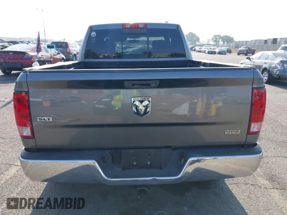 ✅ 2009 Dodge 1500 ST • VIN: 1D3HB18P09S802092 • Lot: 42735400. Wystawiony na IAAI z przebiegiem 155 781 mil. Bezpłatny archiwum sprzedaży aukcyjnych z USA i szczegółowy raport historii pojazdu na DreamBid. Zdjęcie 17.