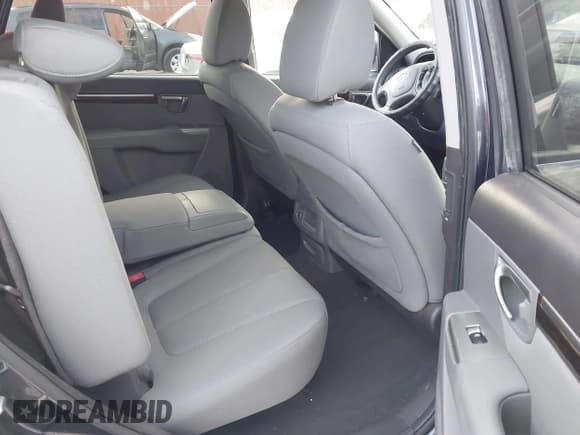 ✅ 2010 Hyundai Santa Fe GLS • VIN: 5NMSG3AB0AH403998 • Лот: 43710702. Опубликован ранее на IAAI с пробегом 206 150 миль. Бесплатный доступ к архиву аукционных продаж из США и подробный отчёт об истории автомобиля на DreamBid. Изображение 8.