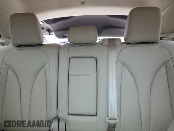 ✅ 2019 Lincoln MKC Standard • VIN: 5LMCJ1D98KUL37318 • Lot: 81398564. Wystawiony na Copart z przebiegiem 35 929 mil. Bezpłatny archiwum sprzedaży aukcyjnych z USA i szczegółowy raport historii pojazdu na DreamBid. Zdjęcie 10.