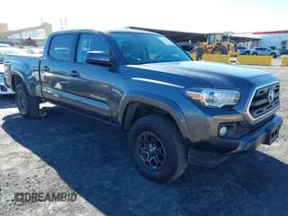✅ 2017 Toyota Tacoma SR5 • VIN: 3TMBZ5DN5HM010789 • Lot: 43525866. Listed on IAAI with 91,888 mi. Free auction sales archive from the USA and detailed vehicle history report at DreamBid. Image 1.