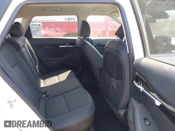 ✅ 2023 Kia Seltos SX • VIN: KNDETCA21P7455438 • Lot: 42474118. Wystawiony na IAAI z przebiegiem 35 735 mil. Bezpłatny archiwum sprzedaży aukcyjnych z USA i szczegółowy raport historii pojazdu na DreamBid. Zdjęcie 8.