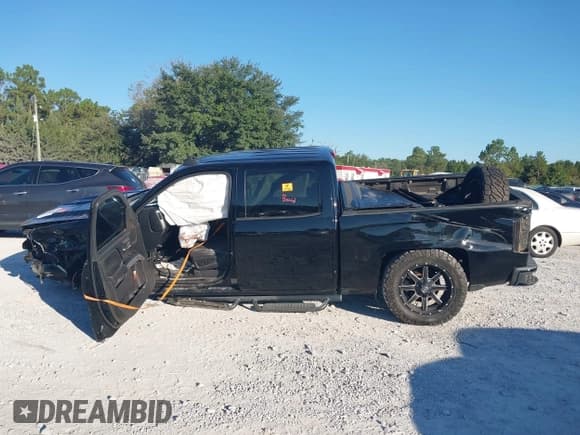 ✅ 2017 Chevrolet Silverado 1500 LT • VIN: 3GCUKREC5HG418886 • Лот: 43428687. Опубликован ранее на IAAI с пробегом Не указан. Бесплатный доступ к архиву аукционных продаж из США и подробный отчёт об истории автомобиля на DreamBid. Изображение 14.