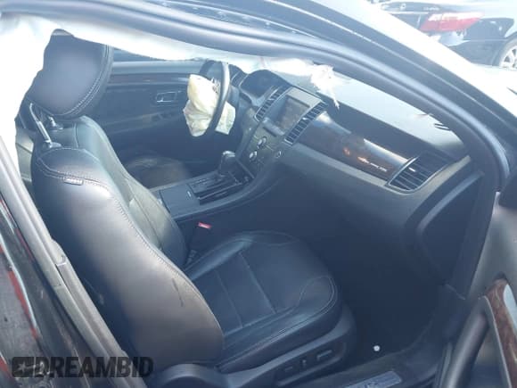 ✅ 2014 Ford Taurus Limited • VIN: 1FAHP2F82EG106199 • Lot: 43494102. Wystawiony na IAAI z przebiegiem 137 926 mil. Bezpłatny archiwum sprzedaży aukcyjnych z USA i szczegółowy raport historii pojazdu na DreamBid. Zdjęcie 5.