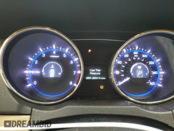 ✅ 2011 Hyundai Sonata Limited • VIN: 5NPEC4AC7BH133647 • Lot: 64542304. Listed on Copart with 225,610 mi. Free auction sales archive from the USA and detailed vehicle history report at DreamBid. Image 9.