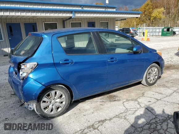 ✅ 2012 Toyota Yaris L • VIN: JTDKTUD34CD505211 • Лот: 89652995. Опубликован ранее на Copart с пробегом 122 189 миль. Бесплатный доступ к архиву аукционных продаж из США и подробный отчёт об истории автомобиля на DreamBid. Изображение 3.