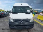 ✅ 2015 Mercedes-Benz Sprinter • VIN: WDZPE8DC7F5978980 • Lot: 43098731. Wystawiony na IAAI z przebiegiem 240 532 mil. Bezpłatny archiwum sprzedaży aukcyjnych z USA i szczegółowy raport historii pojazdu na DreamBid. Zdjęcie 12.