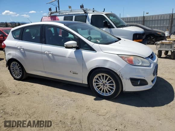 ✅ 2013 Ford C-Max SEL • VIN: 1FADP5CU9DL551109 • Lot: 66131815. Wystawiony na Copart z przebiegiem 176 605 mil. Bezpłatny archiwum sprzedaży aukcyjnych z USA i szczegółowy raport historii pojazdu na DreamBid. Zdjęcie 4.