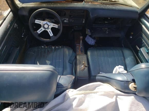 ✅ 1970 Pontiac Lemans • VIN: 237670Z106920 • Лот: 55028254. Опубликован ранее на Copart с пробегом Не указан. Бесплатный доступ к архиву аукционных продаж из США и подробный отчёт об истории автомобиля на DreamBid. Изображение 8.