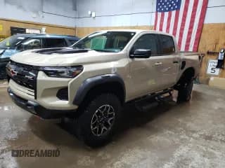 ✅ 2023 Chevrolet Colorado 4WD ZR2 • VIN: 1GCPTFEKXP1257478 • Лот: 46641765. Опубликован ранее на Copart с пробегом 11 465 миль. Бесплатный доступ к архиву аукционных продаж из США и подробный отчёт об истории автомобиля на DreamBid. Изображение 1.