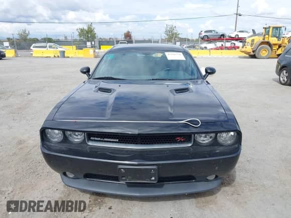 2014 Dodge Challenger R/T z VIN 2C3CDYBT6EH229572, wystawiony jako IAAI lot #43326778 z przebiegiem 125 314 mil mil oraz . Historia ofert i sprzedaży dostępna na DreamBid. Obrazek 12.