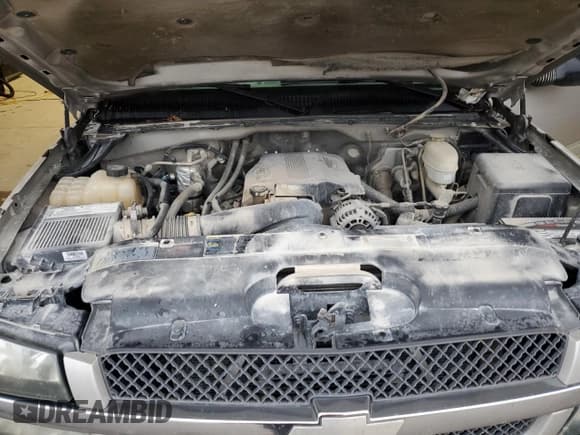 ✅ 2004 Chevrolet Silverado 2500HD LT • VIN: 1GCHK29G84E242391 • Lot: 89841515. Wystawiony na Copart z przebiegiem 192 422 mil. Bezpłatny archiwum sprzedaży aukcyjnych z USA i szczegółowy raport historii pojazdu na DreamBid. Zdjęcie 11.