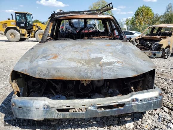 ✅ 2006 Chevrolet Silverado 1500 LT1 • VIN: 1GCEK19B46Z171574 • Лот: 69879184. Опубликован ранее на Copart с пробегом Не указан. Бесплатный доступ к архиву аукционных продаж из США и подробный отчёт об истории автомобиля на DreamBid. Изображение 5.