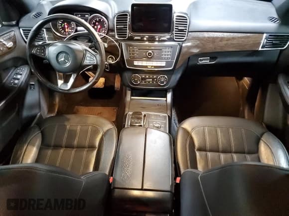 ✅ 2017 Mercedes-Benz GLE 350 • VIN: 4JGDA5HB3HA861434 • Lot: 82476425. Listed on Copart with 176,267 mi. Free auction sales archive from the USA and detailed vehicle history report at DreamBid. Image 8.