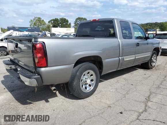 ✅ 2007 Chevrolet Silverado 1500 Work Truck • VIN: 1GCEC19XX7Z108229 • Lot: 84240575. Listed on Copart with 257,709 mi. Free auction sales archive from the USA and detailed vehicle history report at DreamBid. Image 3.