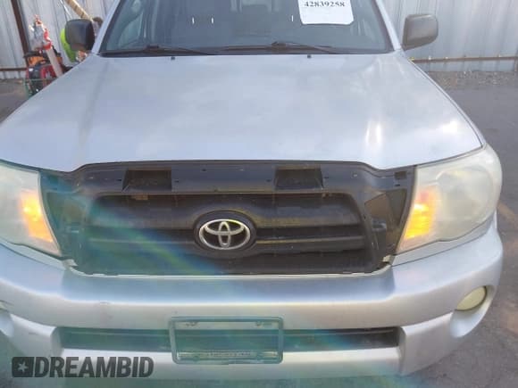 ✅ 2006 Toyota Tacoma • VIN: 5TELU42N46Z154110 • Lot: 42839258. Listed on IAAI with 329,008 mi. Free auction sales archive from the USA and detailed vehicle history report at DreamBid. Image 5.