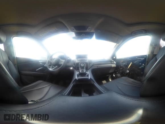 ✅ 2019 Acura RDX • VIN: 5J8TC2H32KL033292 • Lot: 43202923. Wystawiony na IAAI z przebiegiem 145 317 mil. Bezpłatny archiwum sprzedaży aukcyjnych z USA i szczegółowy raport historii pojazdu na DreamBid. Zdjęcie 18.