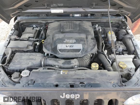 ✅ 2018 Jeep Wrangler Unlimited Sport S • VIN: 1C4BJWDG2JL860448 • Лот: 71272595. Опубликован ранее на Copart с пробегом 104 655 миль. Бесплатный доступ к архиву аукционных продаж из США и подробный отчёт об истории автомобиля на DreamBid. Изображение 12.