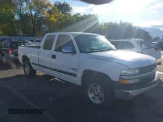 2002 Chevrolet Silverado 1500 LS z VIN 2GCEK19T121265925, wystawiony jako IAAI lot #43473166 z przebiegiem 411 685 mil mil oraz . Historia ofert i sprzedaży dostępna na DreamBid. Obrazek 1.