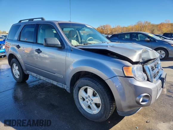 ✅ 2008 Ford Escape XLT • VIN: 1FMCU93Z58KB66302 • Lot: 89671245. Wystawiony na Copart z przebiegiem 223 962 mil. Bezpłatny archiwum sprzedaży aukcyjnych z USA i szczegółowy raport historii pojazdu na DreamBid. Zdjęcie 4.