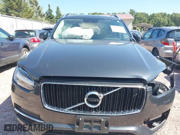 ✅ 2016 Volvo XC90 T6 Momentum • VIN: YV4A22PK9G1041651 • Лот: 43219680. Опубликован ранее на IAAI с пробегом 105 665 миль. Бесплатный доступ к архиву аукционных продаж из США и подробный отчёт об истории автомобиля на DreamBid. Изображение 12.