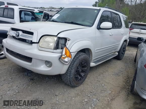 ✅ 2006 Toyota Sequoia Limited • VIN: 5TDZT38A46S269380 • Lot: 41941588. Listed on IAAI with 285,464 mi. Free auction sales archive from the USA and detailed vehicle history report at DreamBid. Image 17.