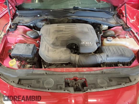 ✅ 2017 Chrysler 300 S • VIN: 2C3CCABG7HH526643 • Lot: 65724045. Listed on Copart with 69,923 mi. Free auction sales archive from the USA and detailed vehicle history report at DreamBid. Image 11.