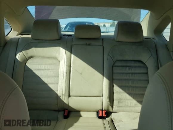 ✅ 2014 Volkswagen Passat SEL Premium • VIN: 1VWCN7A39EC060586 • Lot: 81968855. Listed on Copart with 154,082 mi. Free auction sales archive from the USA and detailed vehicle history report at DreamBid. Image 10.