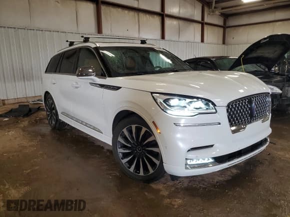 ✅ 2021 Lincoln Aviator Black Label Grand Touring • VIN: 5LMYJ9YY5MNL00858 • Lot: 52485515. Listed on Copart with 208 mi. Free auction sales archive from the USA and detailed vehicle history report at DreamBid. Image 4.