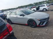 ✅ 2025 Hyundai Elantra • VIN: KMHLW4DK7SU030408 • Лот: 43277625. Опубликован ранее на IAAI с пробегом 5 968 миль. Бесплатный доступ к архиву аукционных продаж из США и подробный отчёт об истории автомобиля на DreamBid. Изображение 13.