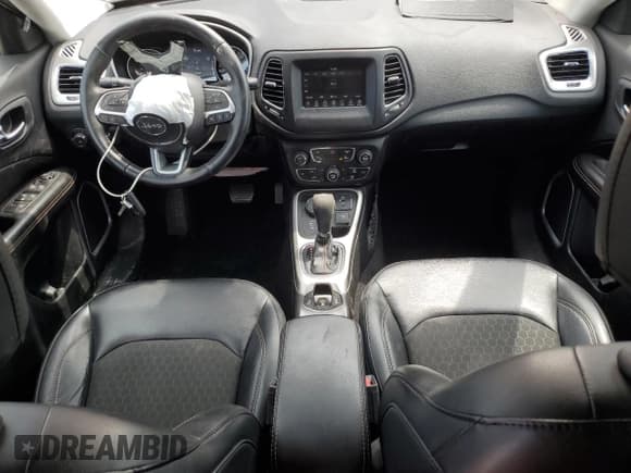 ✅ 2019 Jeep Compass Latitude • VIN: 3C4NJDBB3KT815436 • Лот: 56023625. Опубликован ранее на Copart с пробегом 86 529 миль. Бесплатный доступ к архиву аукционных продаж из США и подробный отчёт об истории автомобиля на DreamBid. Изображение 8.