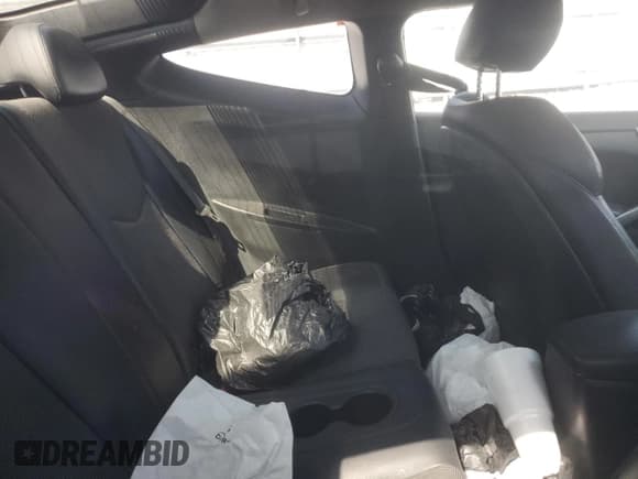 ✅ 2012 Hyundai Veloster w/Red Int • VIN: KMHTC6AD3CU082081 • Lot: 66899174. Wystawiony na Copart z przebiegiem 119 700 mil. Bezpłatny archiwum sprzedaży aukcyjnych z USA i szczegółowy raport historii pojazdu na DreamBid. Zdjęcie 10.