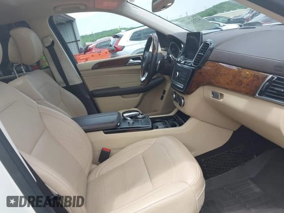✅ 2019 Mercedes-Benz GLS 450 • VIN: 4JGDF6EE6KB219197 • Lot: 42335344. Listed on IAAI with 82,159 mi. Free auction sales archive from the USA and detailed vehicle history report at DreamBid. Image 5.