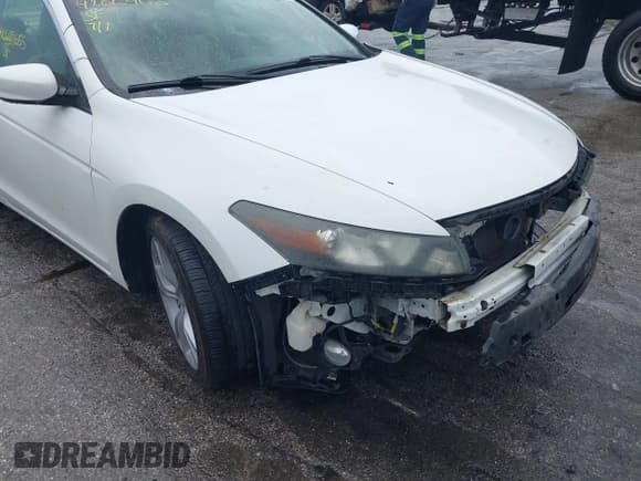 ✅ 2011 Honda Accord EX-L • VIN: 1HGCS2B80BA005106 • Лот: 42669655. Опубликован ранее на IAAI с пробегом 171 904 миль. Бесплатный доступ к архиву аукционных продаж из США и подробный отчёт об истории автомобиля на DreamBid. Изображение 19.