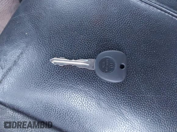 ✅ 2014 Chevrolet Tahoe LT • VIN: 1GNSCBE04ER200510 • Lot: 43201364. Listed on IAAI with 234,649 mi. Free auction sales archive from the USA and detailed vehicle history report at DreamBid. Image 11.