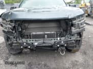 ✅ 2021 Chevrolet Silverado 1500 RST • VIN: 3GCUYEETXMG106287 • Lot: 42313663. Wystawiony na IAAI z przebiegiem 17 464 mil. Bezpłatny archiwum sprzedaży aukcyjnych z USA i szczegółowy raport historii pojazdu na DreamBid. Zdjęcie 6.