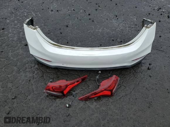 2018 Hyundai Accent SEL с VIN 3KPC24A37JE017992, выставлен на аукционе Copart как лот 57687494 с пробегом 77 278 миль миль и Списание • Salvage title. История ставок и продаж доступна на DreamBid. Изображение 12.