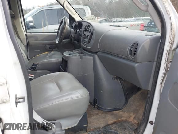 ✅ 2003 Ford Econoline Cargo • VIN: 1FTNE24LX3HB50999 • Лот: 43834248. Опубликован ранее на IAAI с пробегом 311 852 миль. Бесплатный доступ к архиву аукционных продаж из США и подробный отчёт об истории автомобиля на DreamBid. Изображение 5.