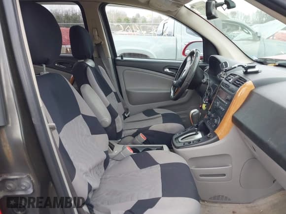 ✅ 2006 Saturn VUE • VIN: 5GZCZ53496S818286 • Lot: 41887405. Wystawiony na IAAI z przebiegiem 219 872 mil. Bezpłatny archiwum sprzedaży aukcyjnych z USA i szczegółowy raport historii pojazdu na DreamBid. Zdjęcie 5.