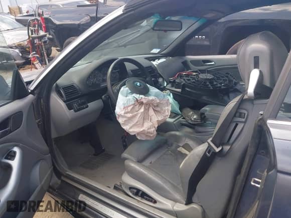 2001 BMW 3 Series 330Ci with VIN WBABS53441JU84309, listed as a IAAI auction lot 42503319 with 160,758 mi miles and . Bid and sale history available at DreamBid. Image 5.