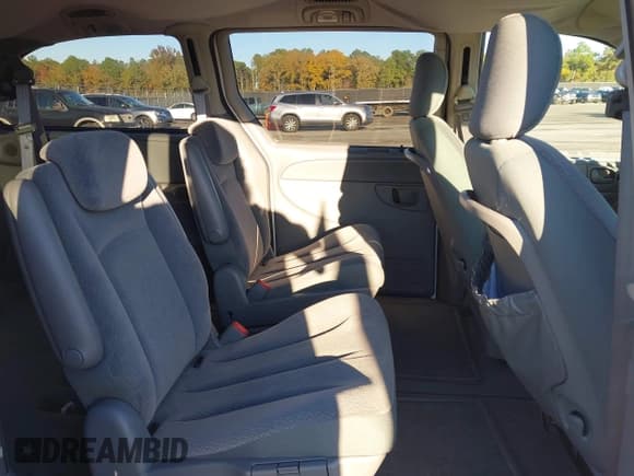 ✅ 2005 Dodge Caravan SXT • VIN: 2D4GP44L55R473236 • Лот: 43574197. Опубликован ранее на IAAI с пробегом 189 228 миль. Бесплатный доступ к архиву аукционных продаж из США и подробный отчёт об истории автомобиля на DreamBid. Изображение 8.