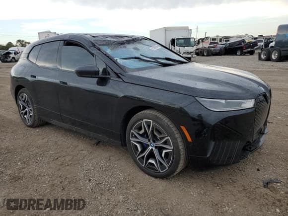 ✅ 2024 BMW iX xDrive50 • VIN: WB523CF03RCP89714 • Lot: 63060694. Wystawiony na Copart z przebiegiem 4 732 mil. Bezpłatny archiwum sprzedaży aukcyjnych z USA i szczegółowy raport historii pojazdu na DreamBid. Zdjęcie 4.