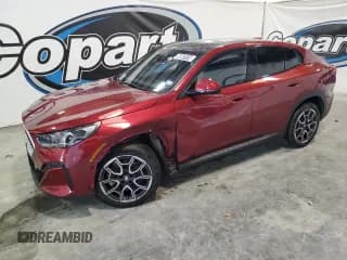 ✅ 2024 BMW X2 xDrive28i • VIN: WBX63GM08R5012503 • Лот: 84947414. Опубликован ранее на Copart с пробегом 5 735 миль. Бесплатный доступ к архиву аукционных продаж из США и подробный отчёт об истории автомобиля на DreamBid. Изображение 1.